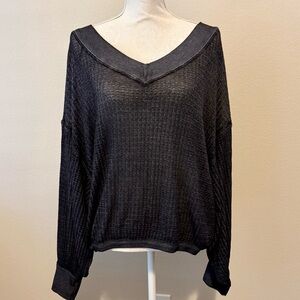 Free People We The Free Boho Charcoal Lightweight Knit Top Long Sleeves Small